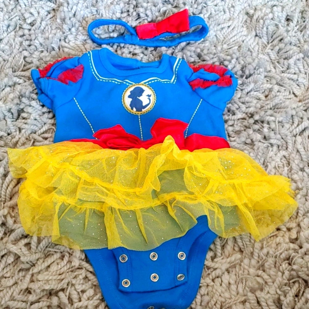 Disney baby Snow White costume bodysuit 6 mths